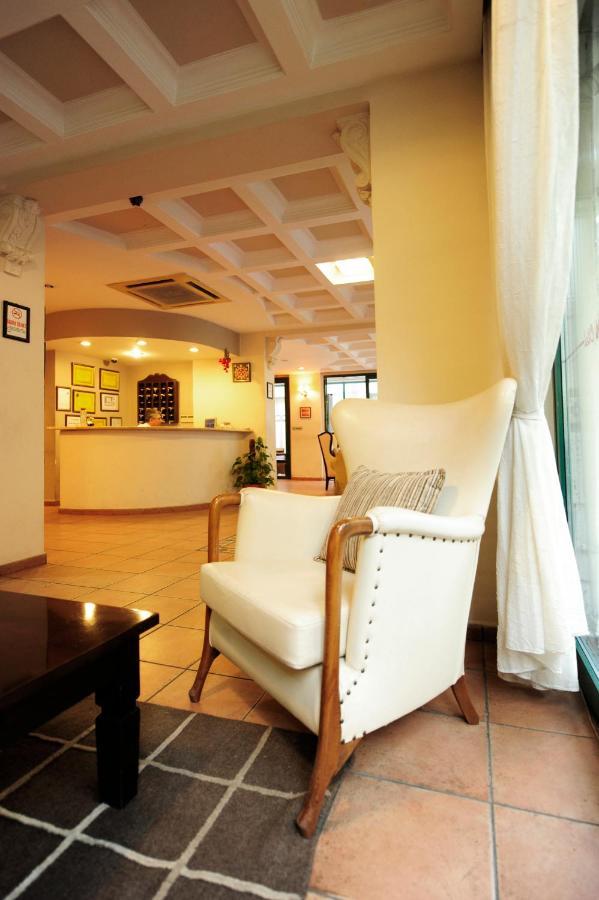 Uestuen Hotel Alsancak İzmir Exteriér fotografie