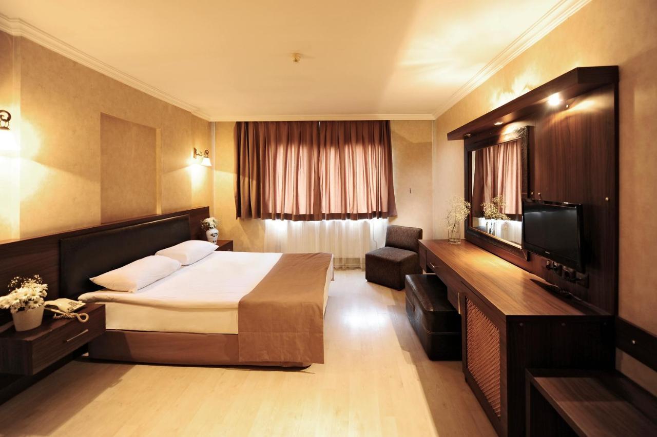 Uestuen Hotel Alsancak İzmir Exteriér fotografie